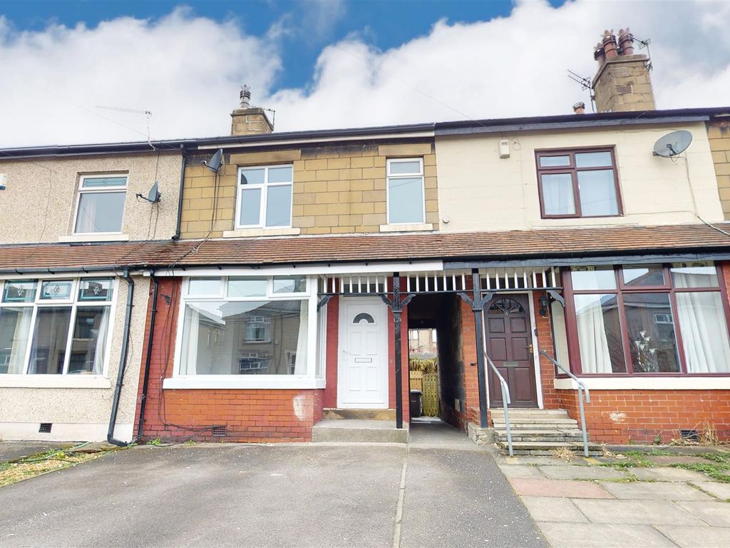3 bed terraced house for sale in Oakdale Crescent, Wibsey, Bradford BD6