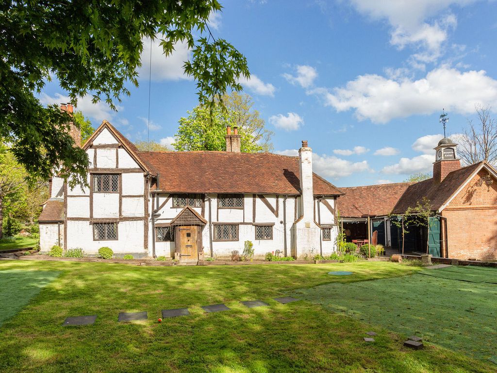 6 bed detached house for sale in Chertsey Road Chobham Woking, Surrey