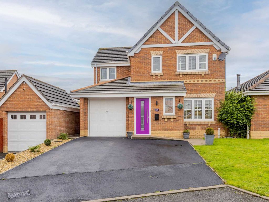 4 bed detached house for sale in Penport Grove, Stoke On Trent ST3 Zoopla