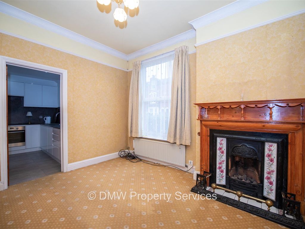 6 bed semidetached house for sale in Park Avenue, Mapperley Park