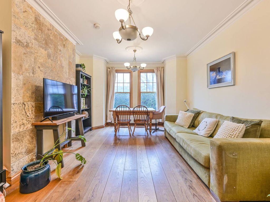 3 bed flat for sale in Cambridge Road, Battersea Park, London SW11, £