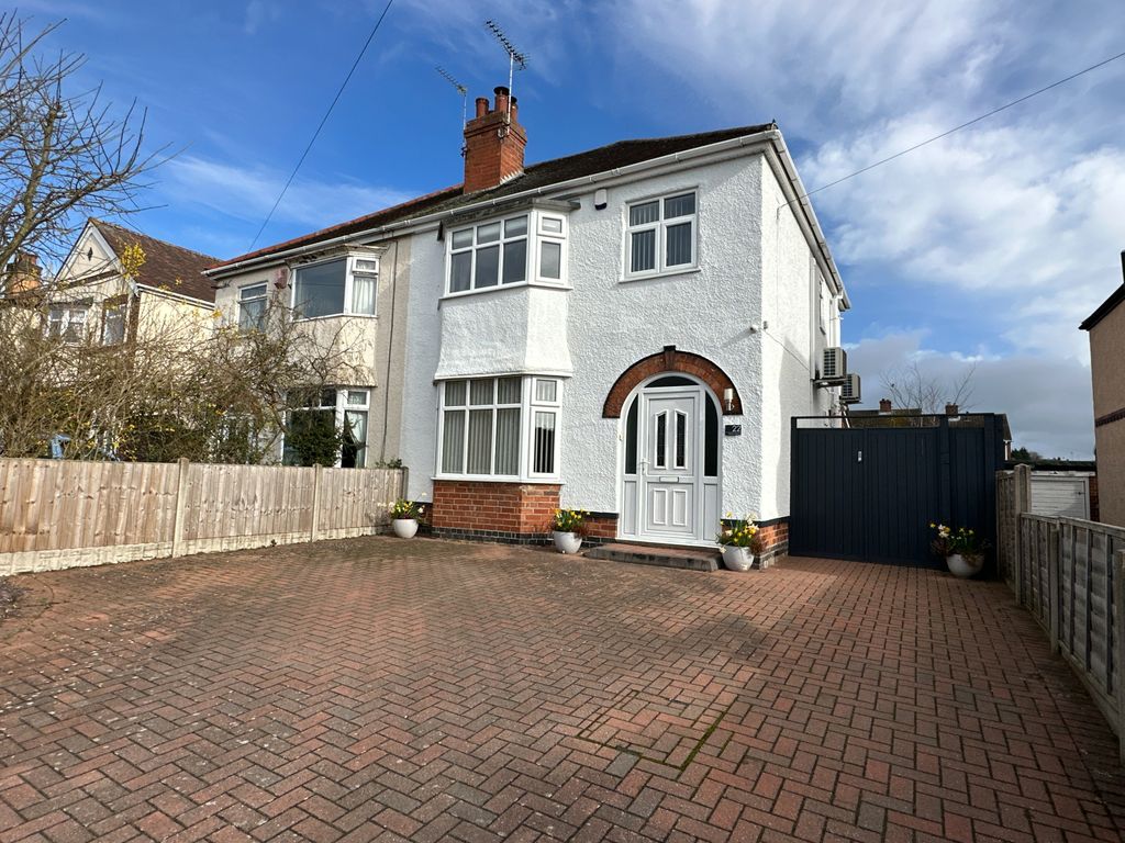 3 bed semidetached house for sale in Foston Avenue, Shobnall, Burton