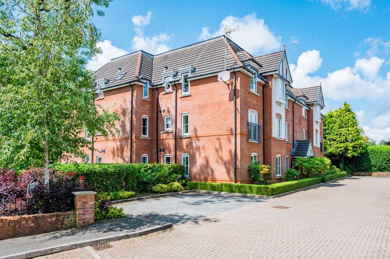 2 bed flat for sale in Wigan Road, Standish, Wigan WN6, £140,000 Zoopla