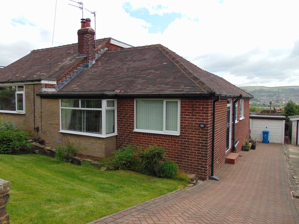 3 bed bungalow for sale in Cheviots Road, High Crompton OL2 Zoopla