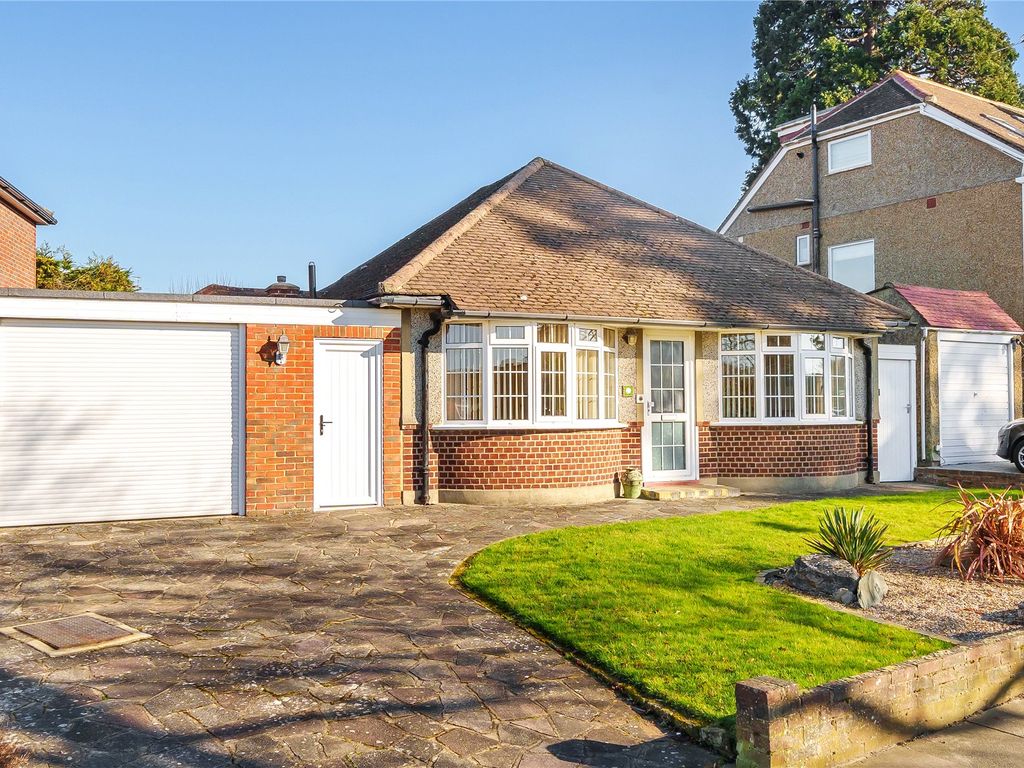 3 bed bungalow for sale in Crofton Avenue, Orpington BR6 Zoopla
