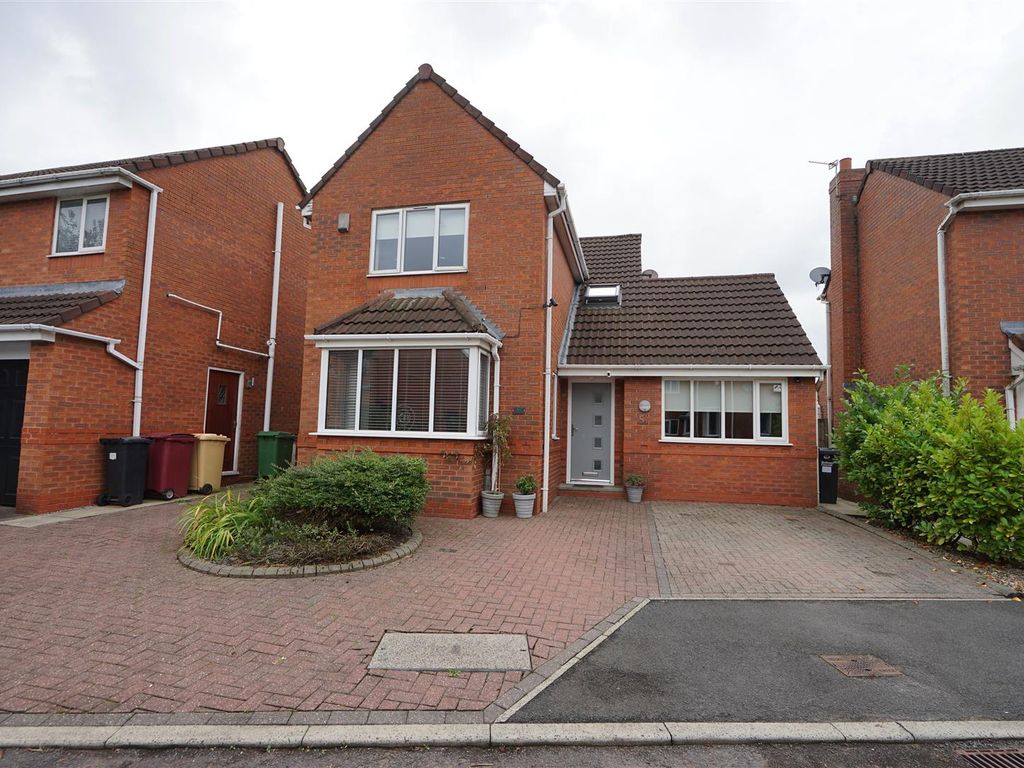 4 bed detached house for sale in Avonhead Close, Horwich, Bolton BL6