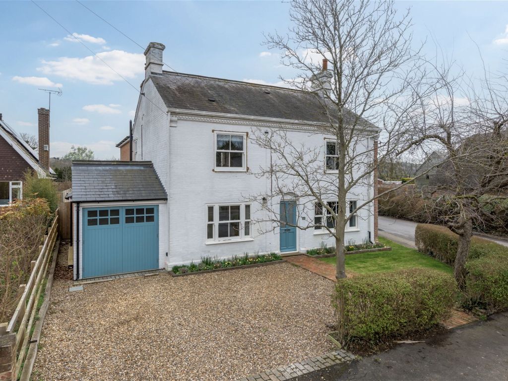 4 bed detached house for sale in Church Road, Totternhoe, Dunstable LU6