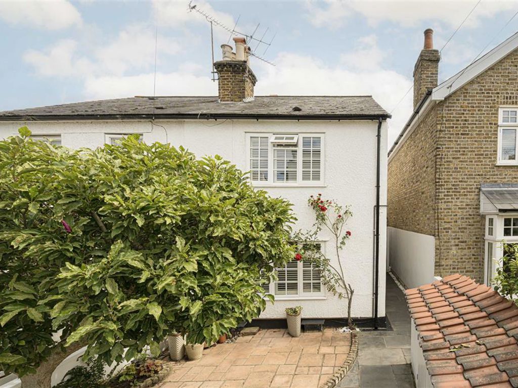 3 bed property for sale in Field Lane, Teddington TW11, £1,250,000 Zoopla