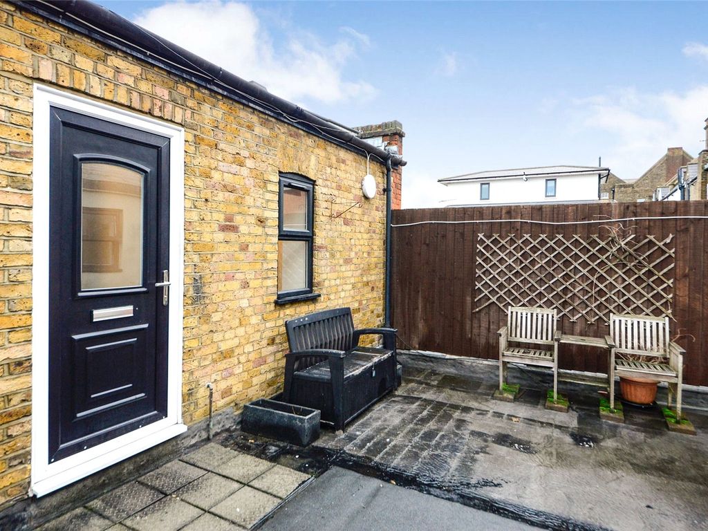 1 bed flat for sale in Pretoria Avenue, London E17 Zoopla