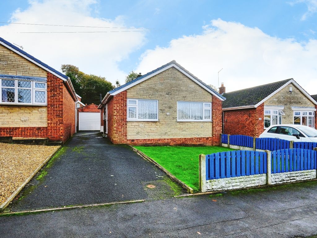 2 bed detached bungalow for sale in Haddon Way, Sheffield S26, £250,000