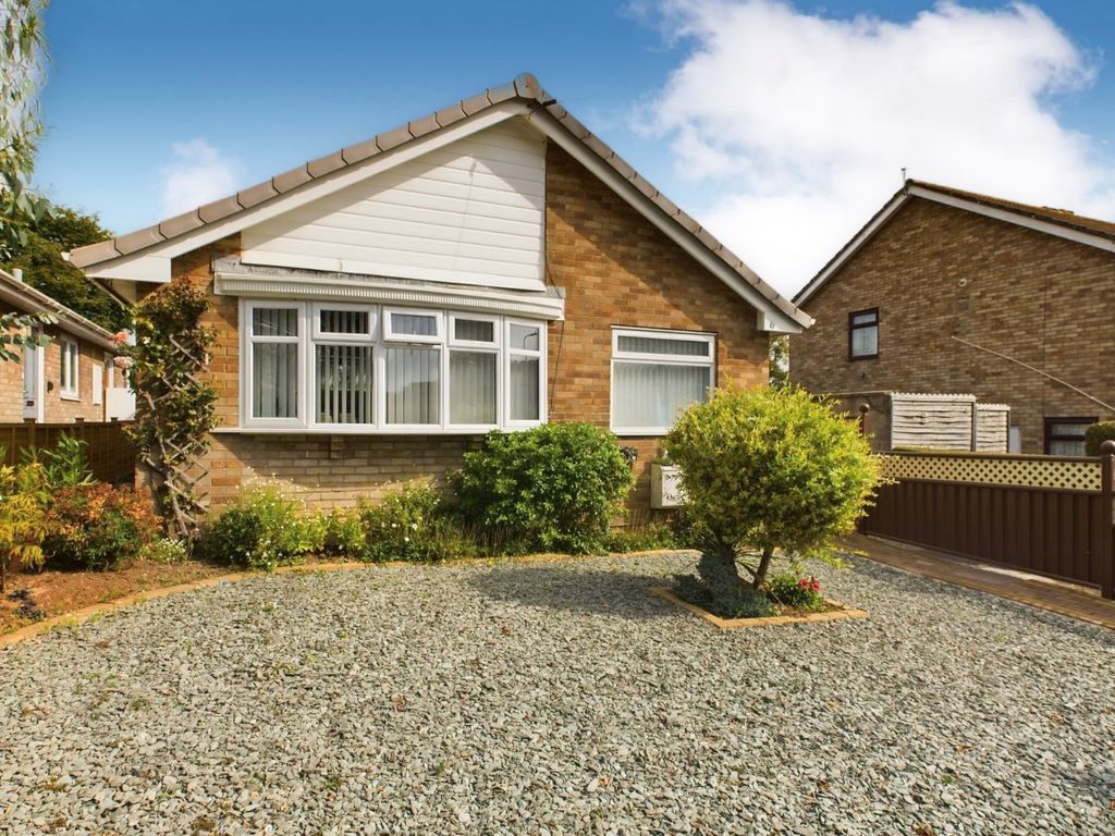 2 bed bungalow for sale in St. Peters Road, Portishead, Bristol BS20, £