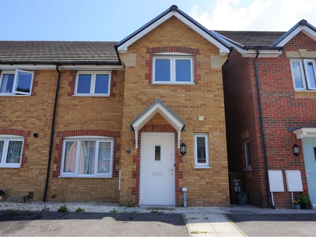 3 bed semidetached house to rent in Oak Grove, Cwmfelinfach NP11 Zoopla