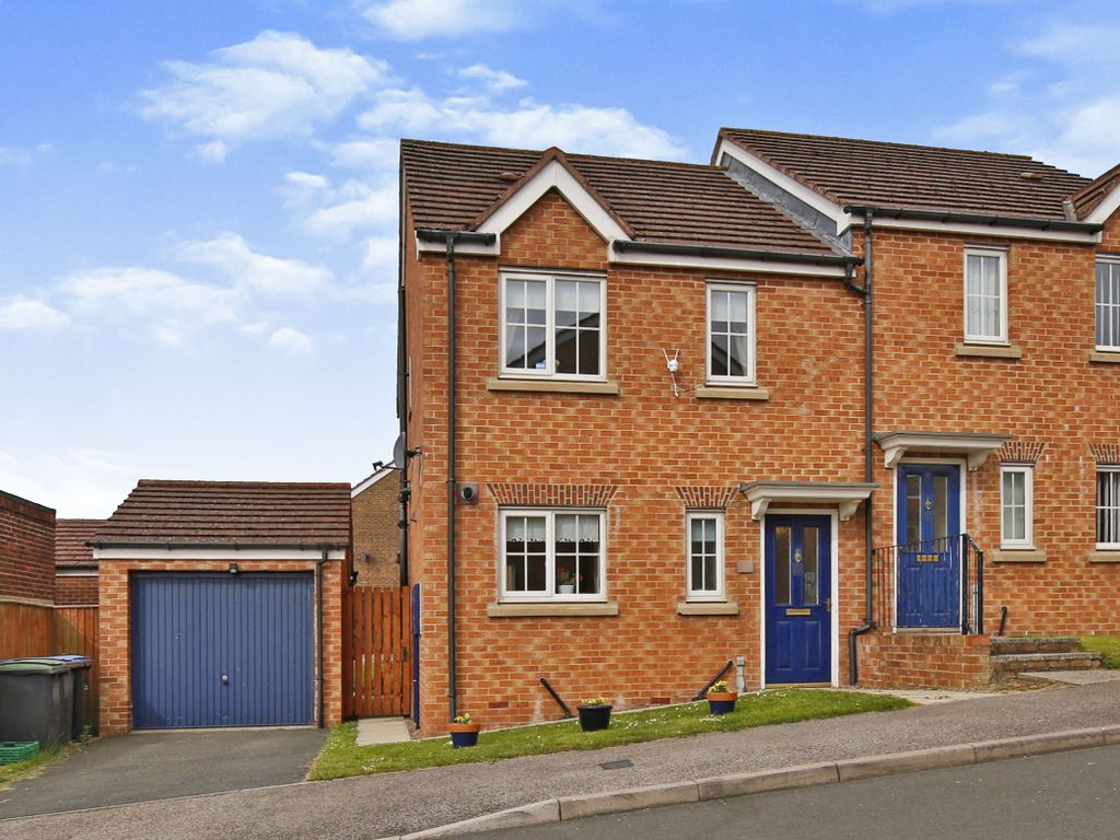 3 bed semidetached house for sale in Orwell Gardens, Stanley, Durham