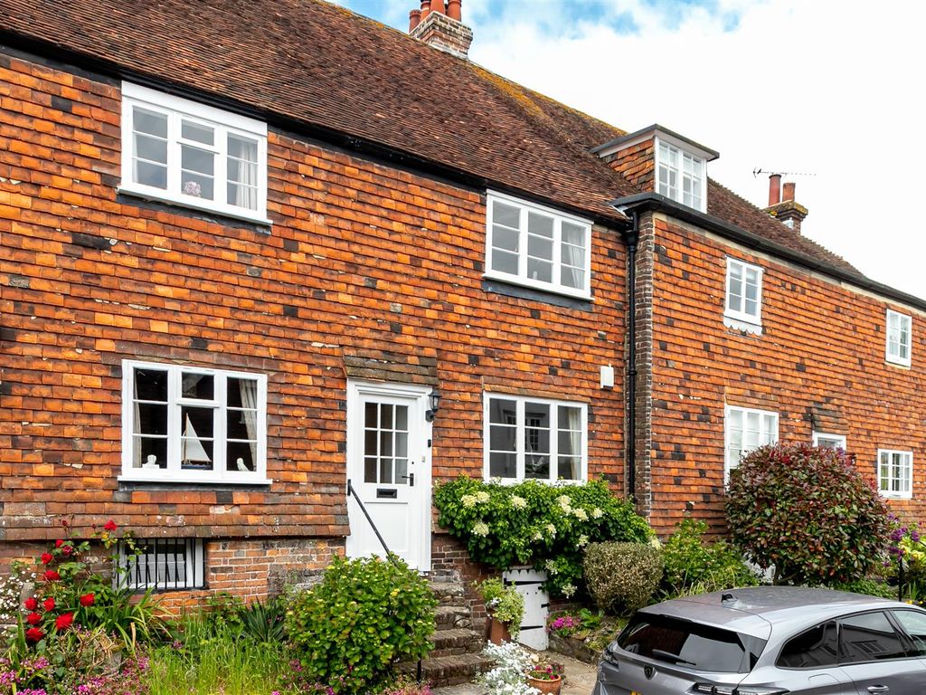 2 bed property for sale in Barrack Square, Winchelsea TN36 Zoopla