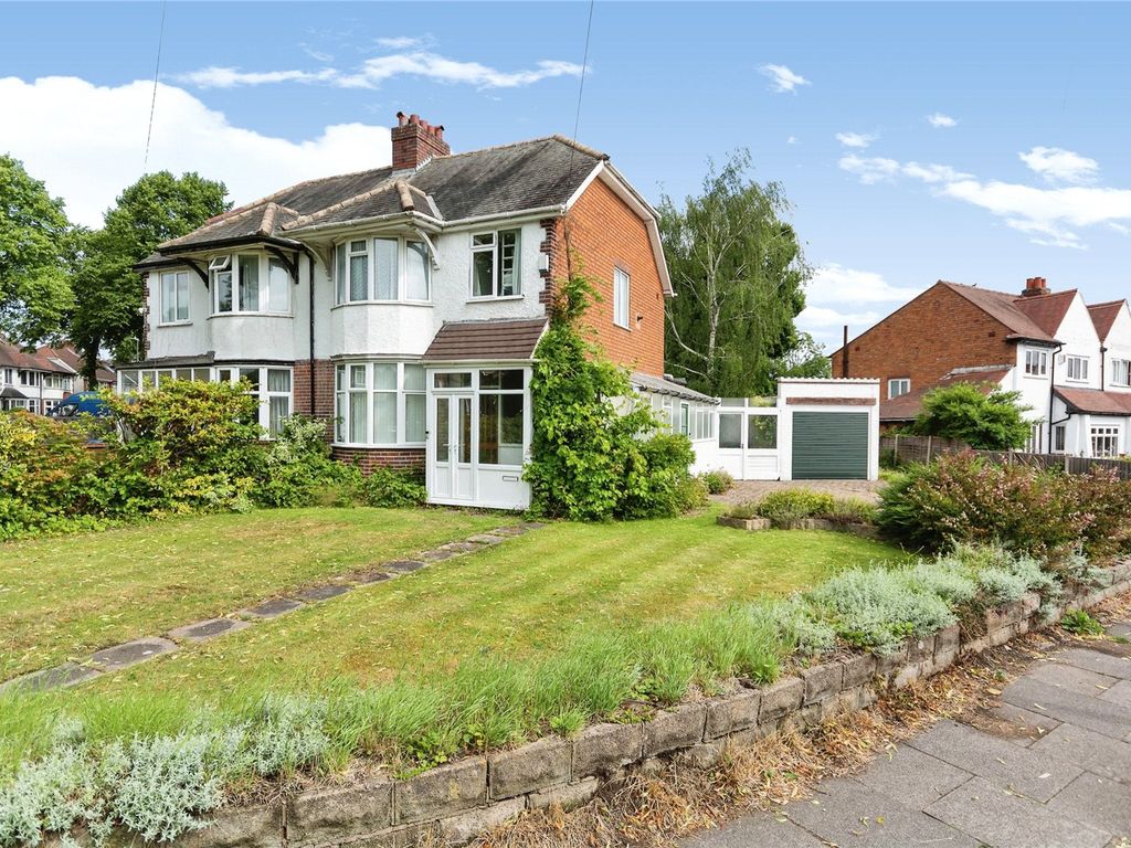 3 bed semidetached house for sale in Woodthorpe Road, Birmingham, West Midlands B14, £290,000