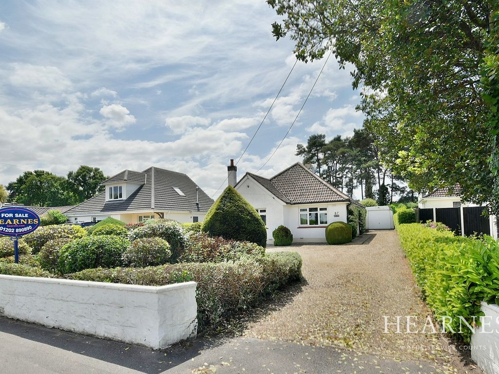2 bed detached bungalow for sale in Church Road, Ferndown BH22, £
