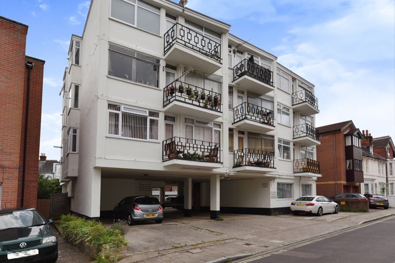 1 bed flat for sale in Malvern Road, Southsea PO5, £90,000 Zoopla