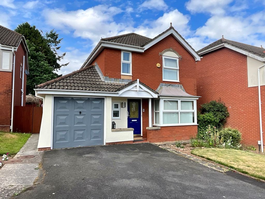 4 bed detached house for sale in Magna Porta Gardens, Llantarnam