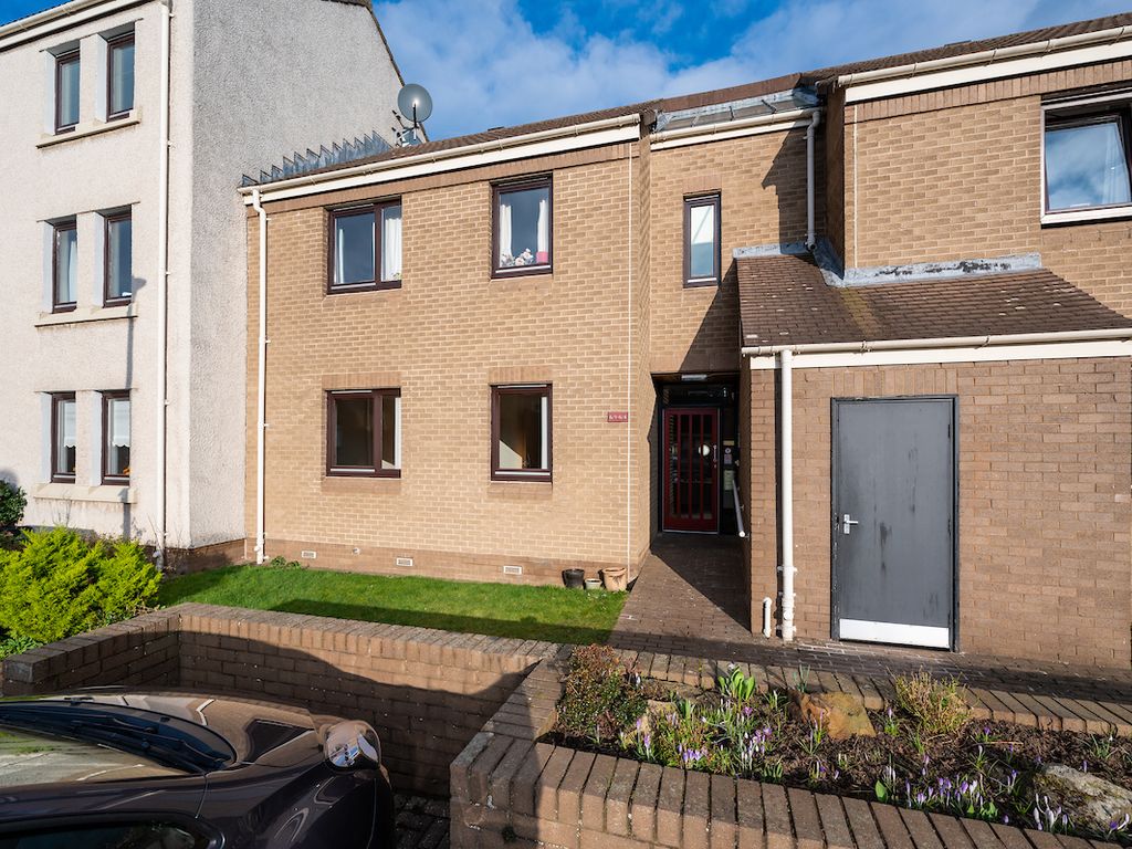 1 bed flat for sale in Rose Park, Trinity, Edinburgh EH5 Zoopla