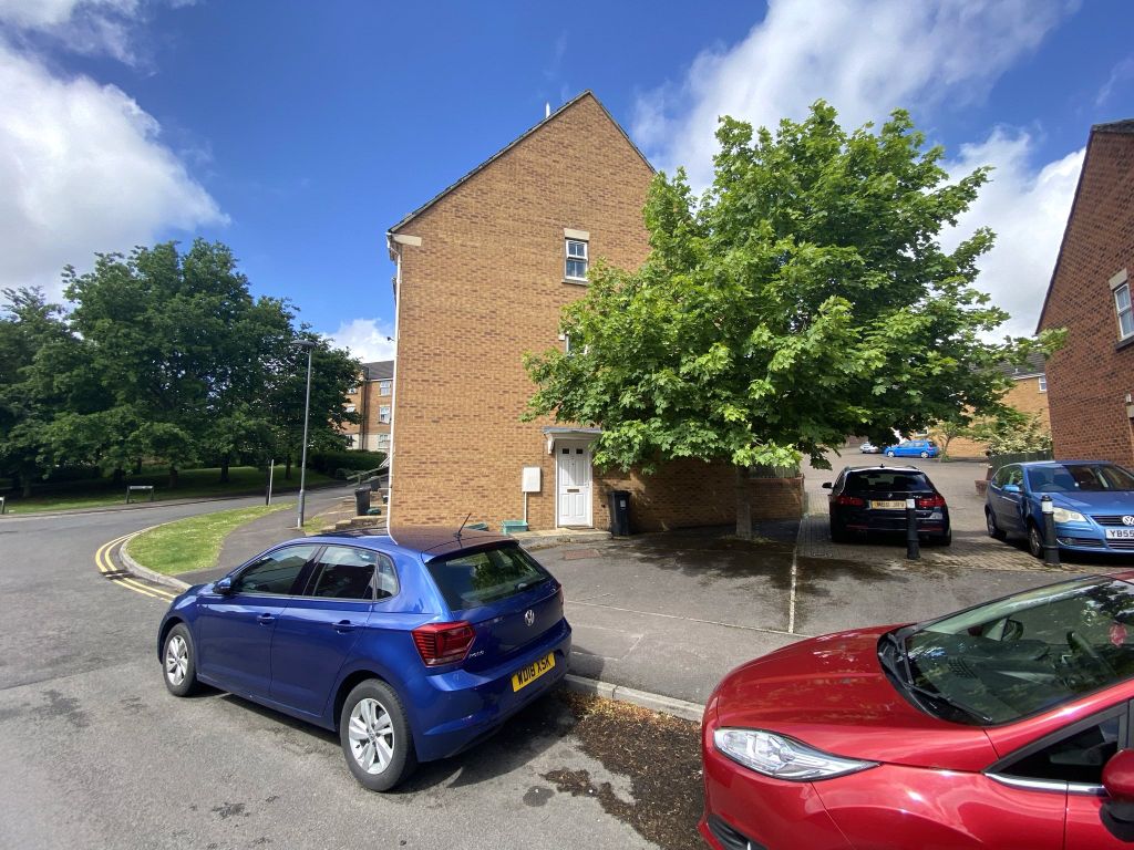 1 bed flat to rent in Wright Way, Stapleton, Bristol BS16, £1,000 pcm