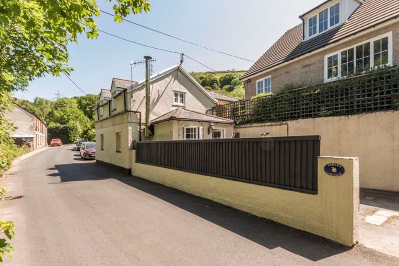 3 bed detached house for sale in Park Crescent, Clydach, Abergavenny