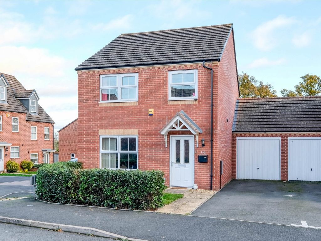 4 bed linkdetached house for sale in Kemble Street, Woodrow, Redditch