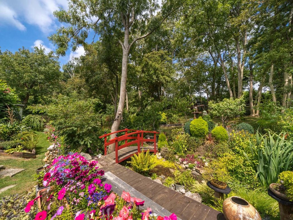 2 bed detached bungalow for sale in St. Edmunds Walk, Wootton Bridge, Ryde PO33, £310,000 Zoopla