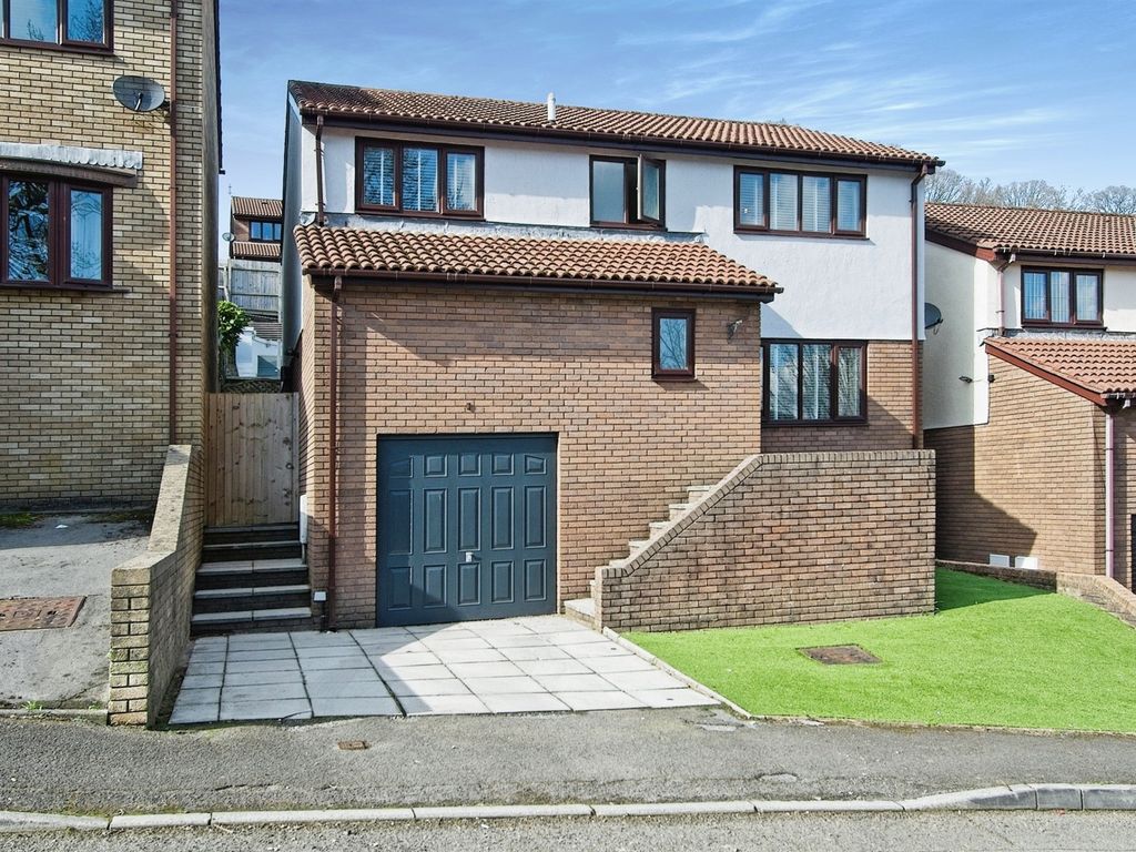 4 bed detached house for sale in Llwyncelyn Park, Llwyncelyn, Porth