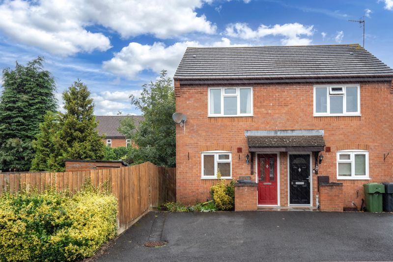 2 bed semidetached house for sale in Oak Apple Road, Catshill