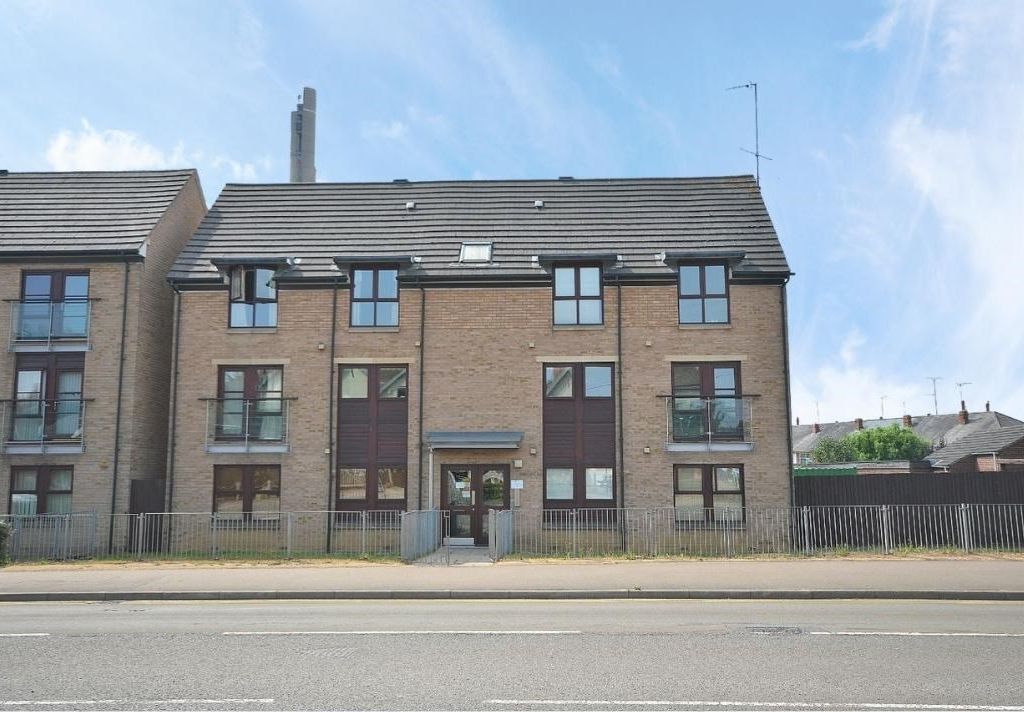 Weedon Road, St James, Northampton NN5  