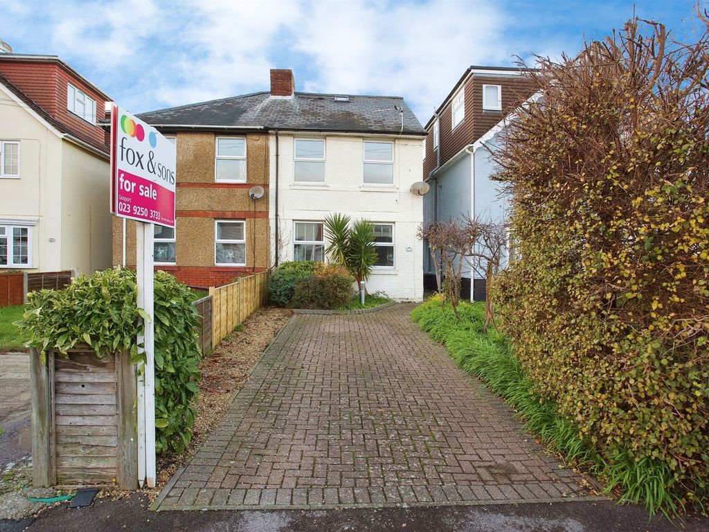 3 bed semidetached house for sale in Frater Lane, Gosport PO12, £