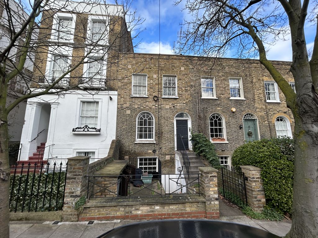 3 bed property for sale in 28 Ellington Street, Holloway, London N7, £