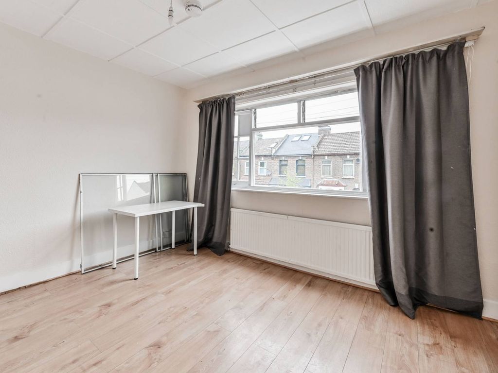 3 bed terraced house for sale in Cranbourne Road, Stratford, London E15