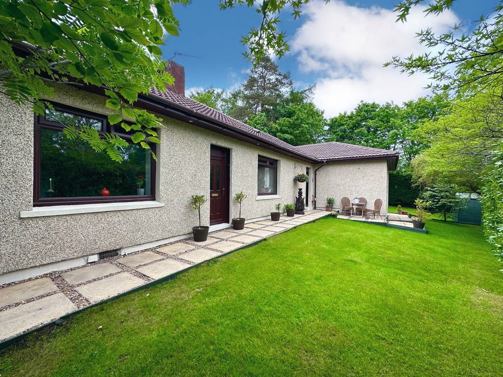 4 bed bungalow for sale in Braidwood Road, Braidwood, Carluke ML8, £