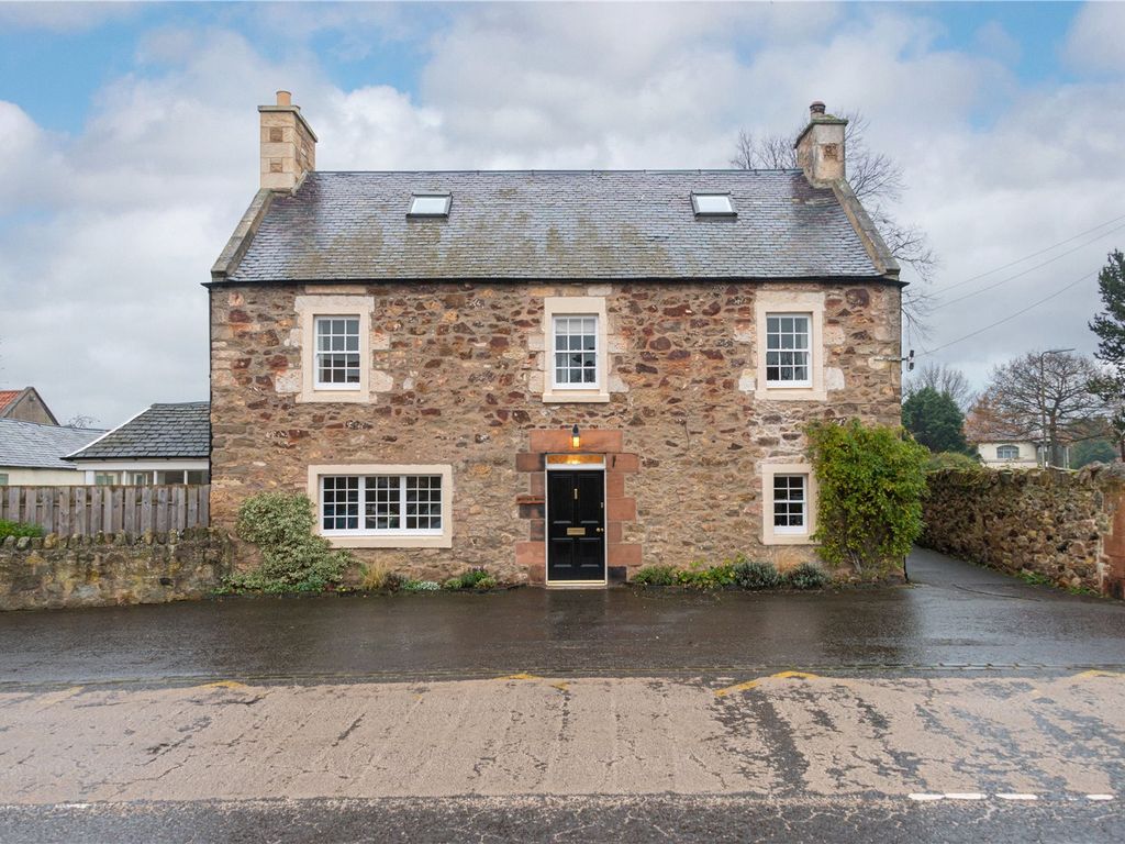 5 bed semidetached house for sale in Millfield House, Mill Wynd