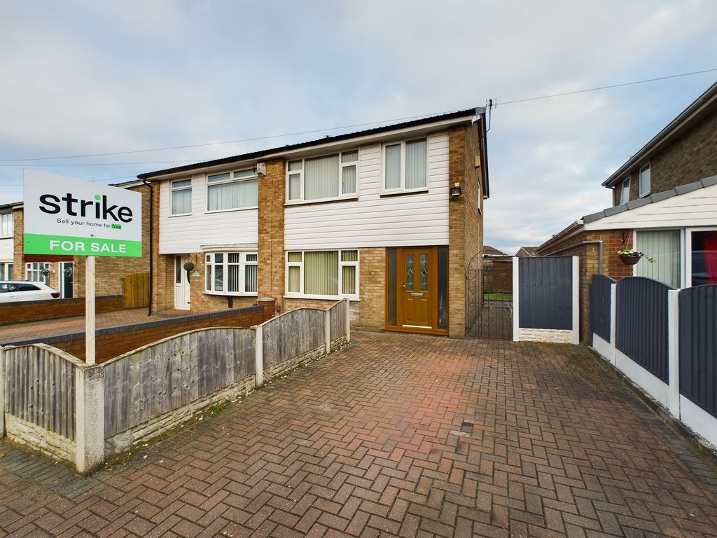 3 bed semidetached house for sale in Filbert Close, Kirkby, Liverpool