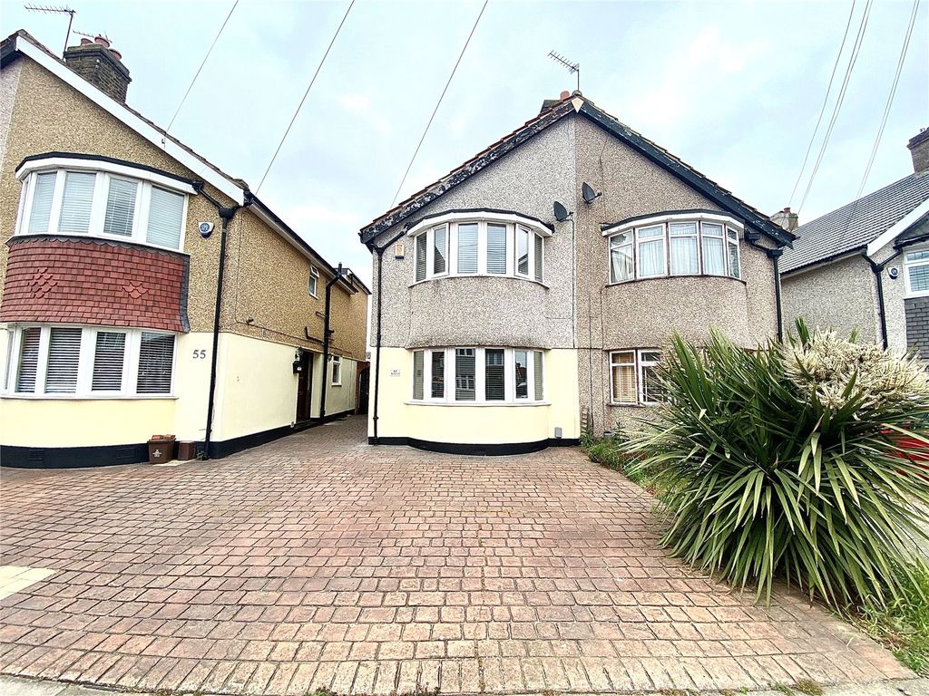 3 bed semidetached house for sale in Swanley Road, Welling, Kent DA16