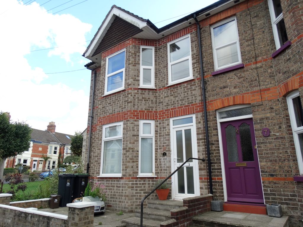 2 bed flat to rent in Olga Road, Dorchester DT1, £825 pcm Zoopla