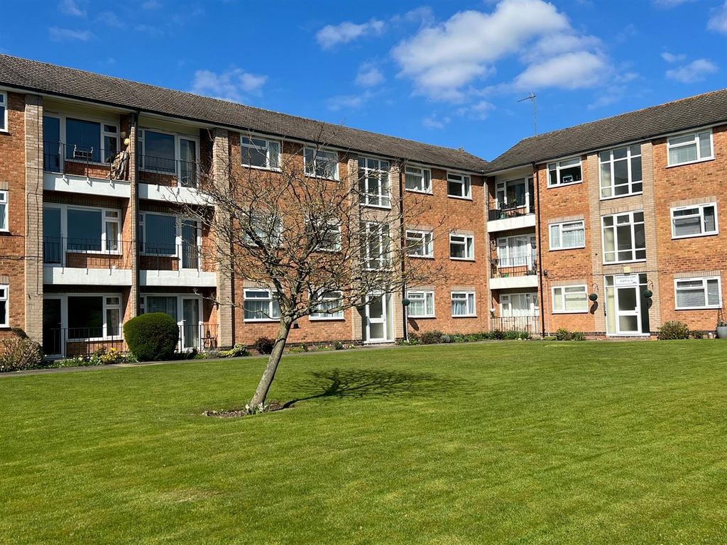 2 bed property for sale in Barrowfield Lane, Kenilworth CV8 Zoopla