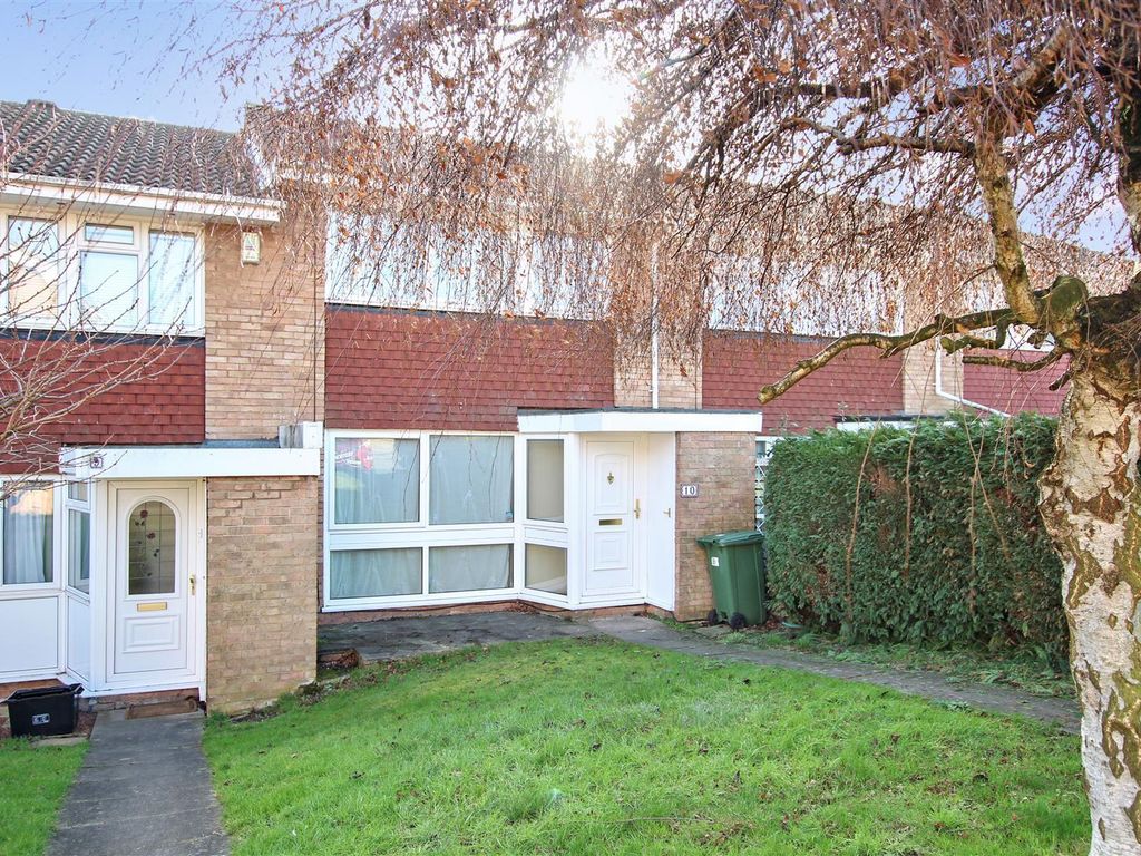 3 bed terraced house to rent in Renshaw Close, Belvedere, Kent DA17, £