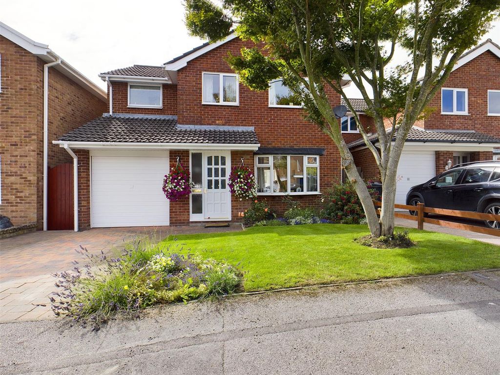 4 bed detached house for sale in Bay Horse Drive, Scotforth, Lancaster