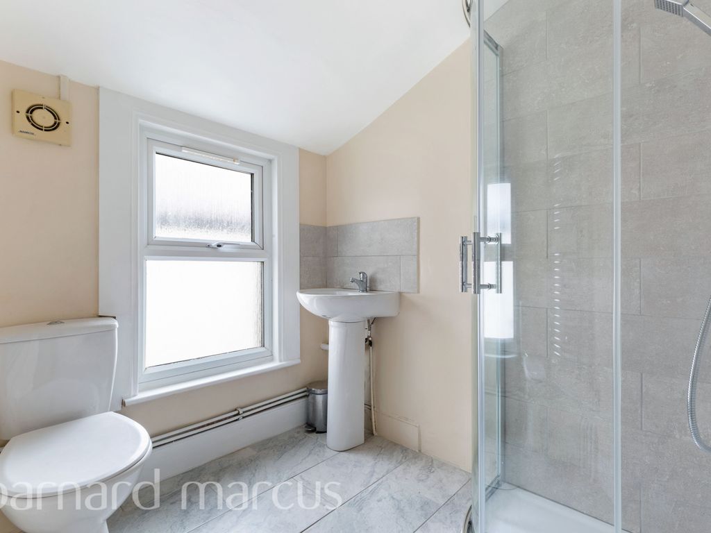 3 bed property to rent in Ferndale Road, London SE25, £2,100 pcm Zoopla