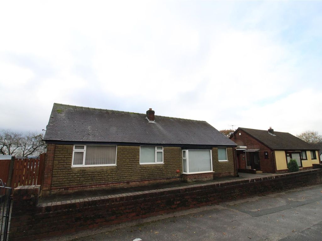 3 bed detached bungalow for sale in Chorley Old Road, Horwich, Bolton BL6, £370,000 Zoopla