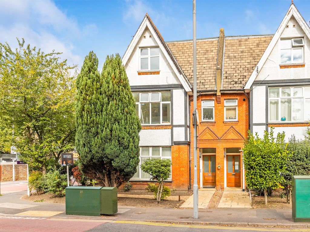 1 bed flat to rent in Berrylands Road, Surbiton, Surrey KT5, £1,350 pcm