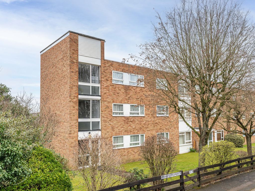 3 bed flat for sale in Glengall Road, Woodford Green IG8 Zoopla