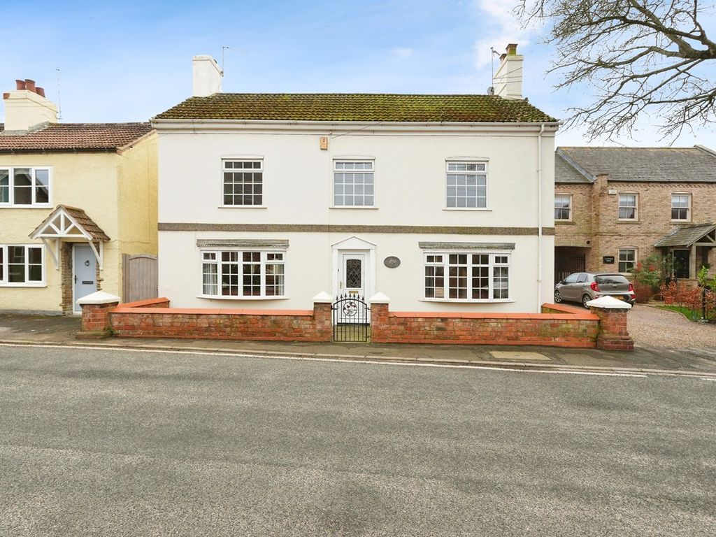 3 bed detached house for sale in Asselby, Goole DN14, £275,000 Zoopla