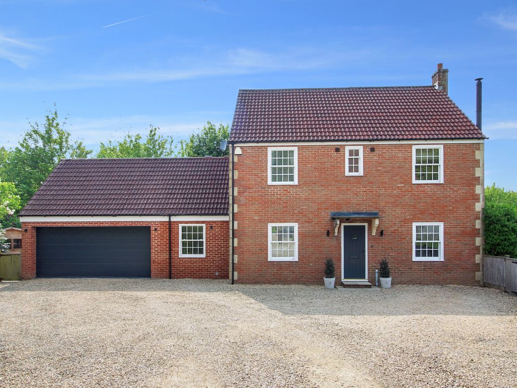 5 bed detached house for sale in The Woodlands, Warminster BA12 Zoopla