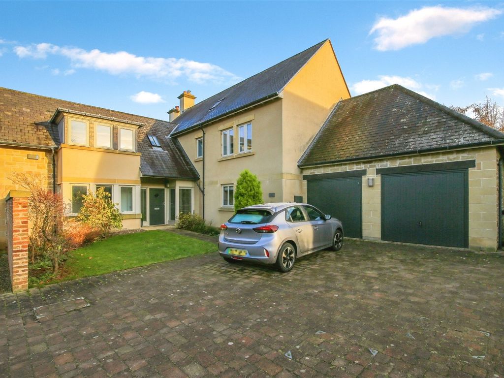 6 bed detached house for sale in Crown House, Penny Lane, Hartford Hall Estate NE22, £700,000