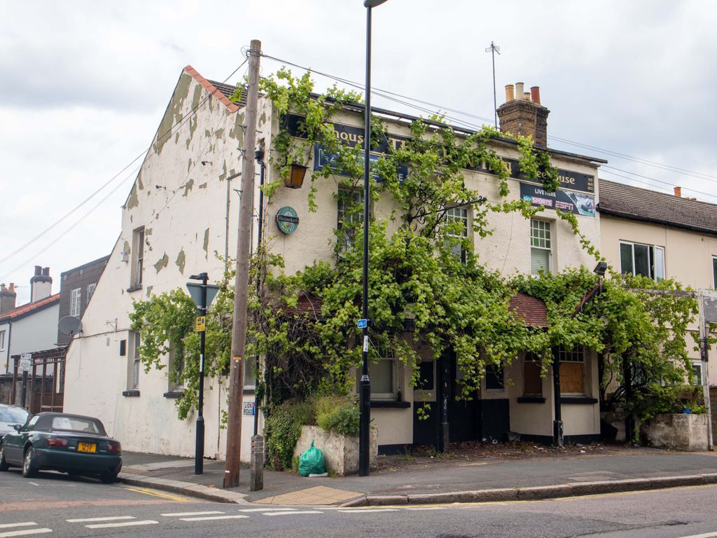 Pub/bar for sale in Pawsons Road, Croydon CR0, £825,000 Zoopla
