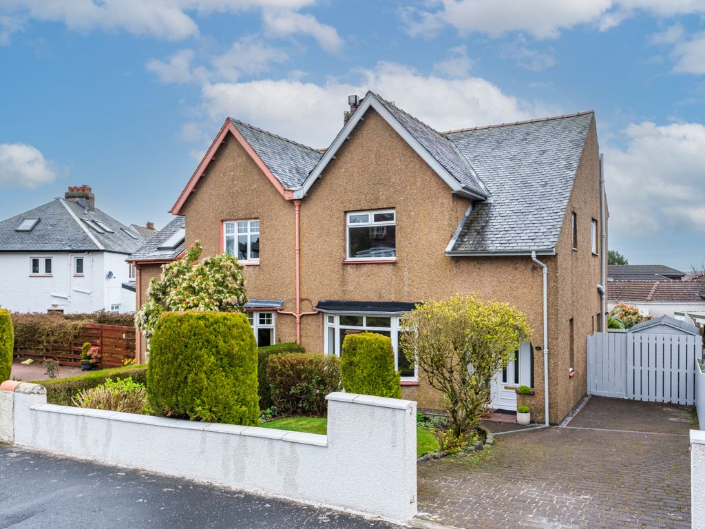 3 bed semidetached house for sale in Polbae Crescent, Eaglesham